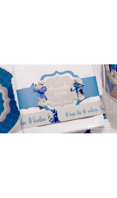 Trusou botez cu strumfii si broderie personalizata in nuante de crem si albastru Bebe Strumf 20